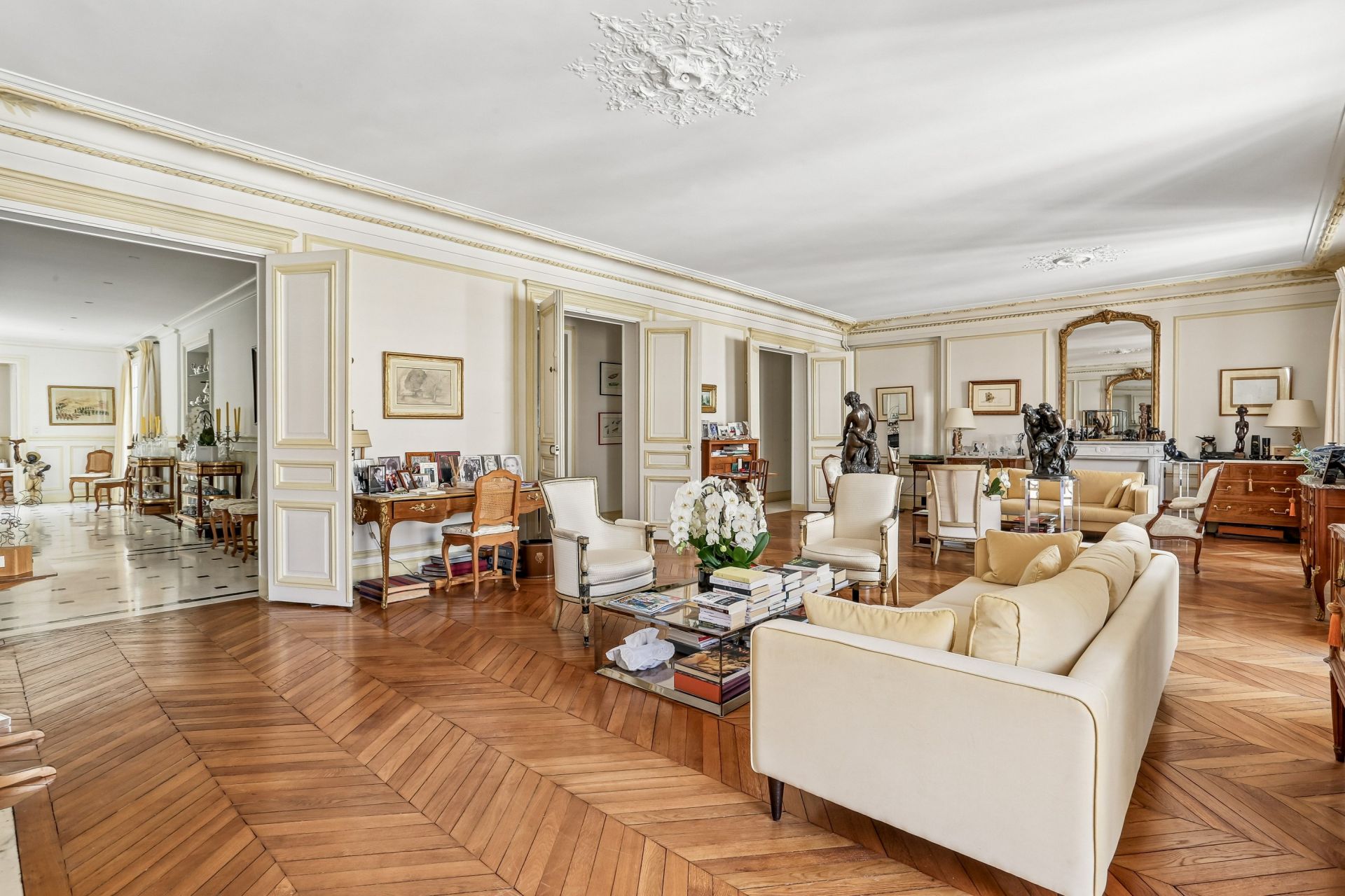 appartement 5 Pièces en vente sur PARIS (75008)