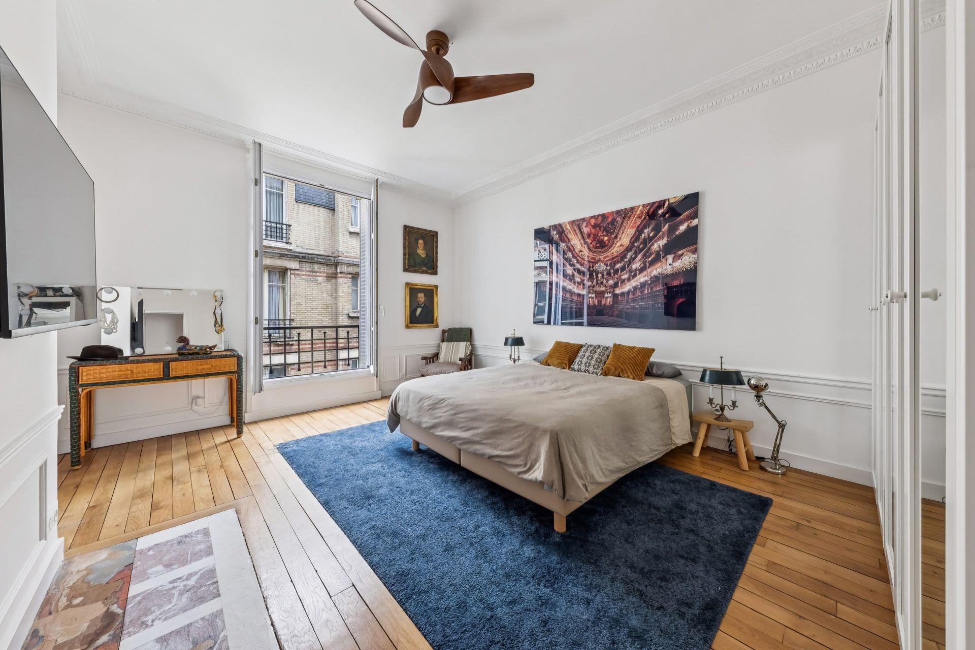 apartment 5 Rooms for sale on PARIS (75010)