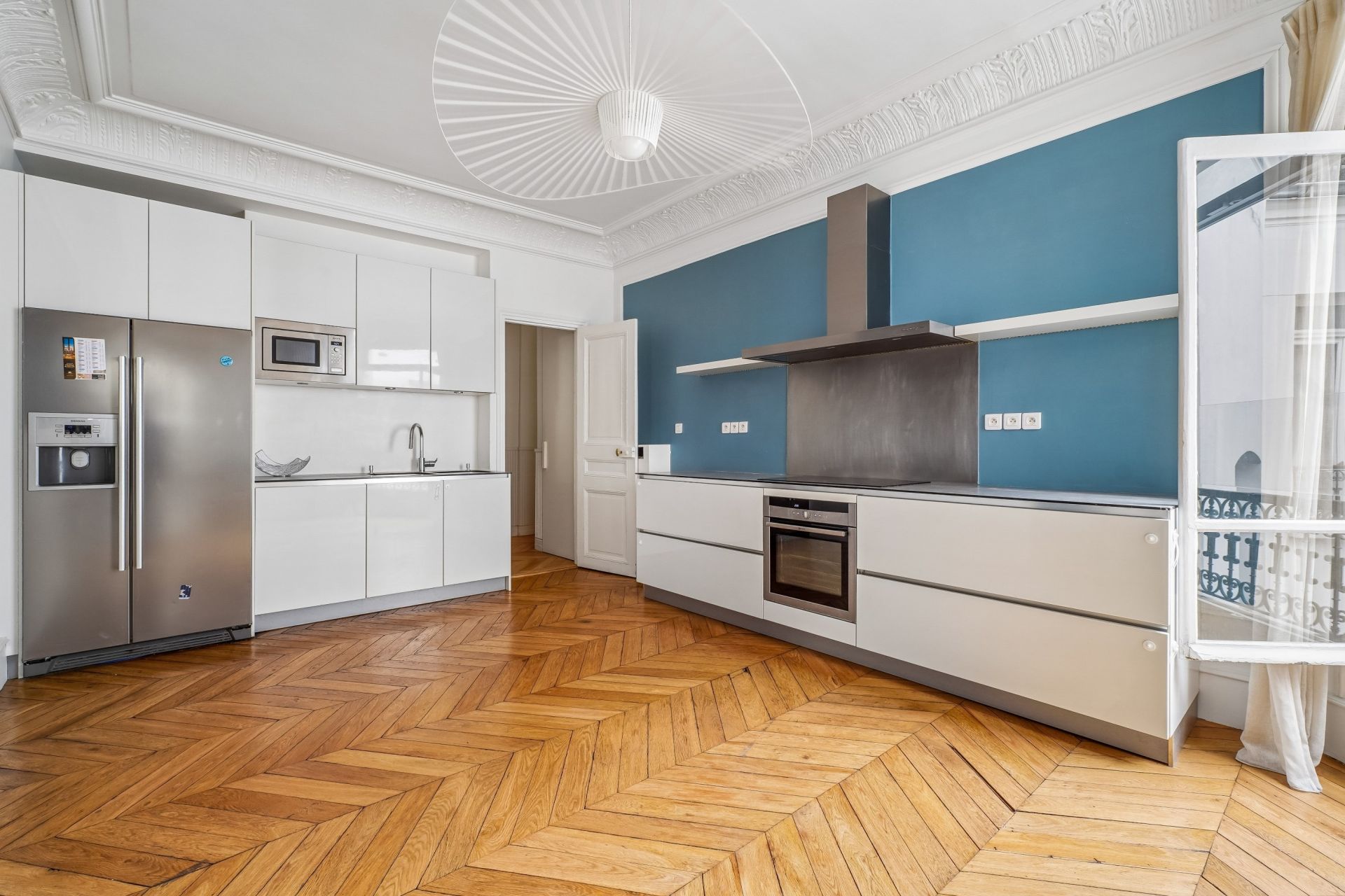 apartment 6 Rooms for sale on PARIS (75008)