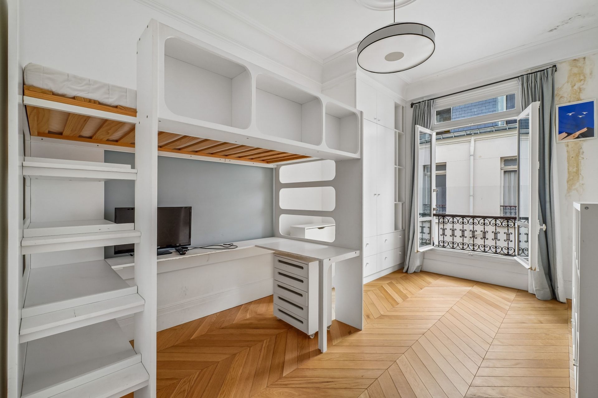 apartment 6 Rooms for sale on PARIS (75008)