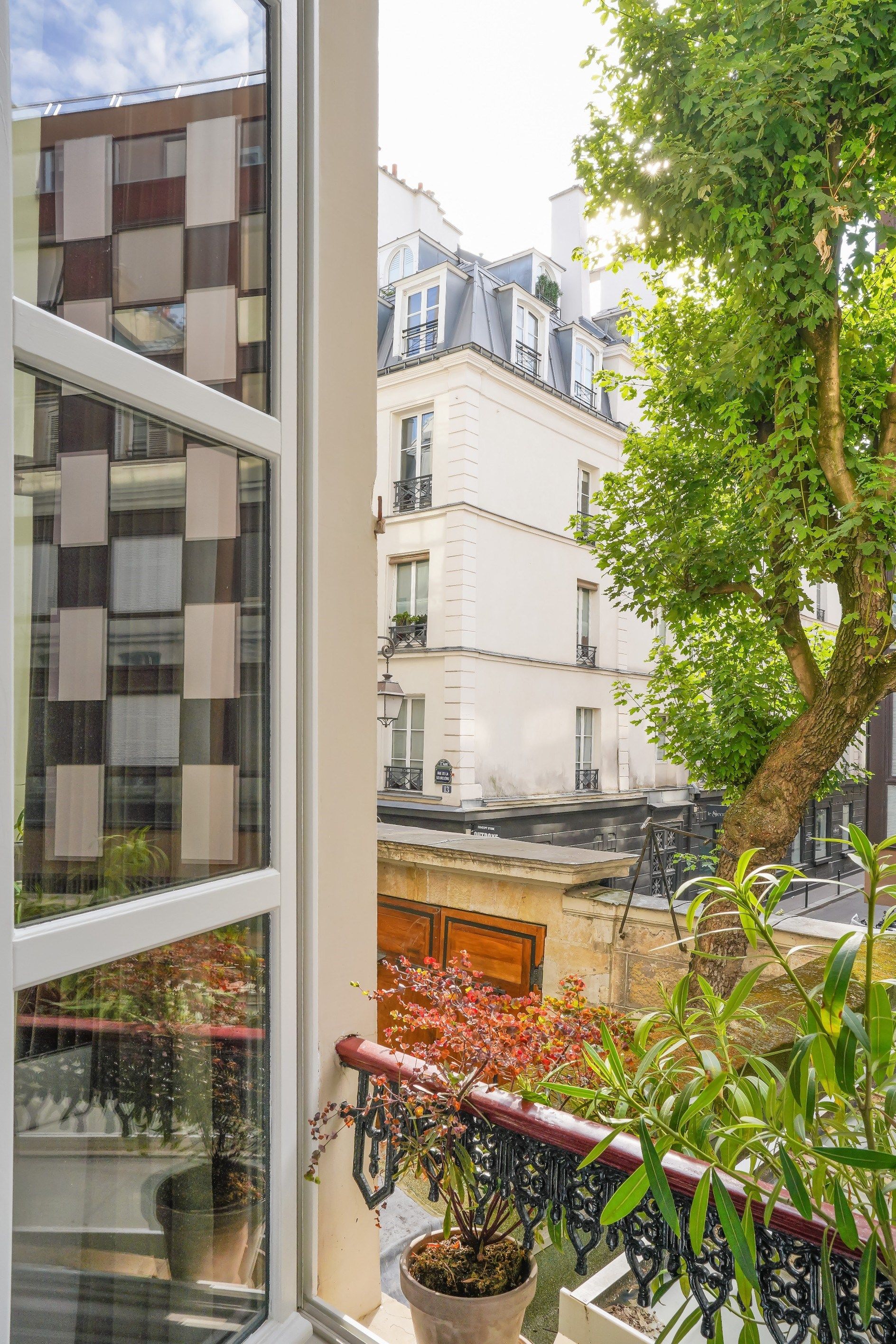 apartment 2 Rooms for sale on PARIS (75001)