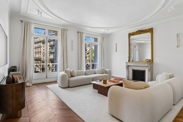 Vente Appartement Paris 16 7&nbsp;Pièces 202&nbsp;m²