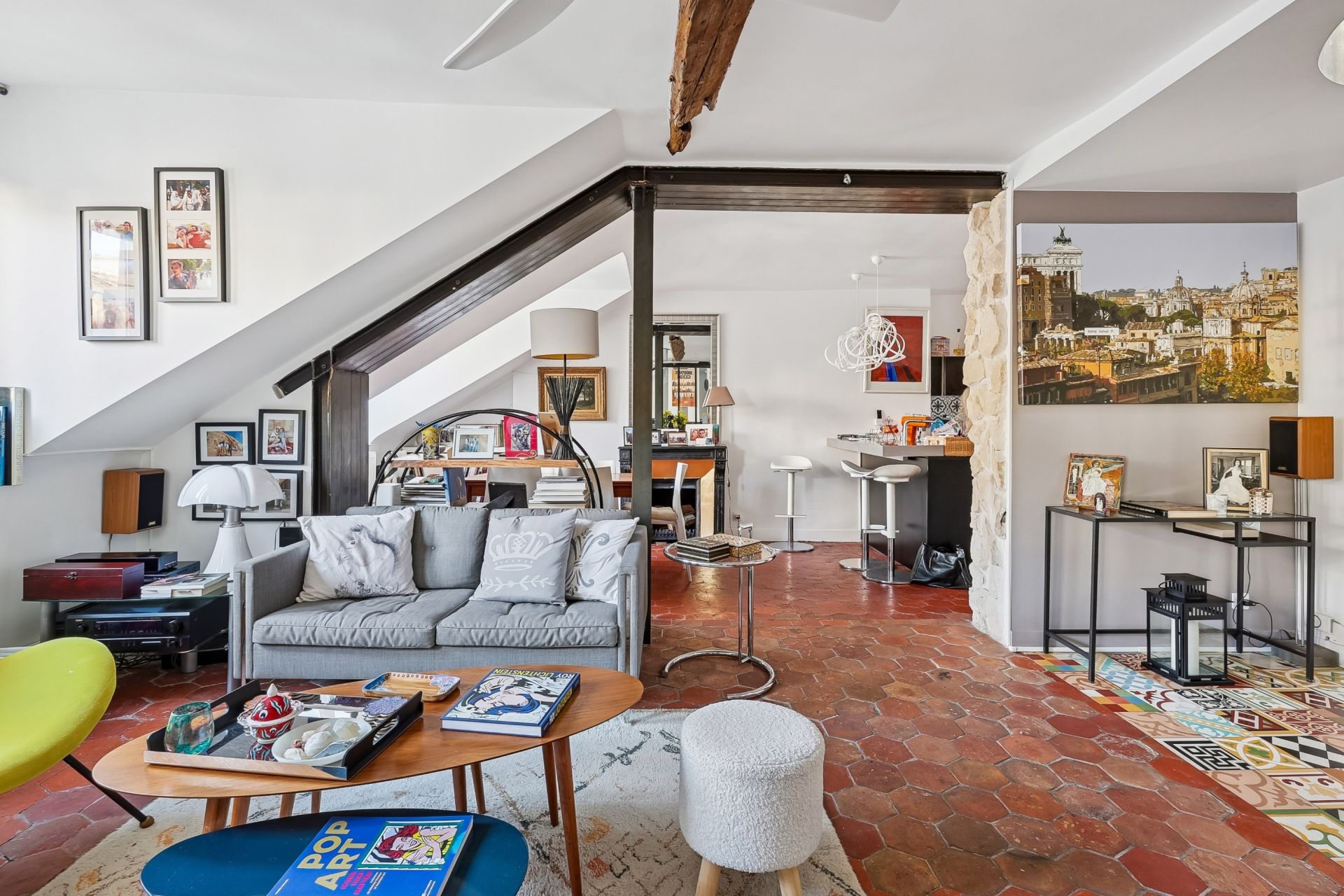 apartment 4 Rooms for sale on PARIS (75004)
