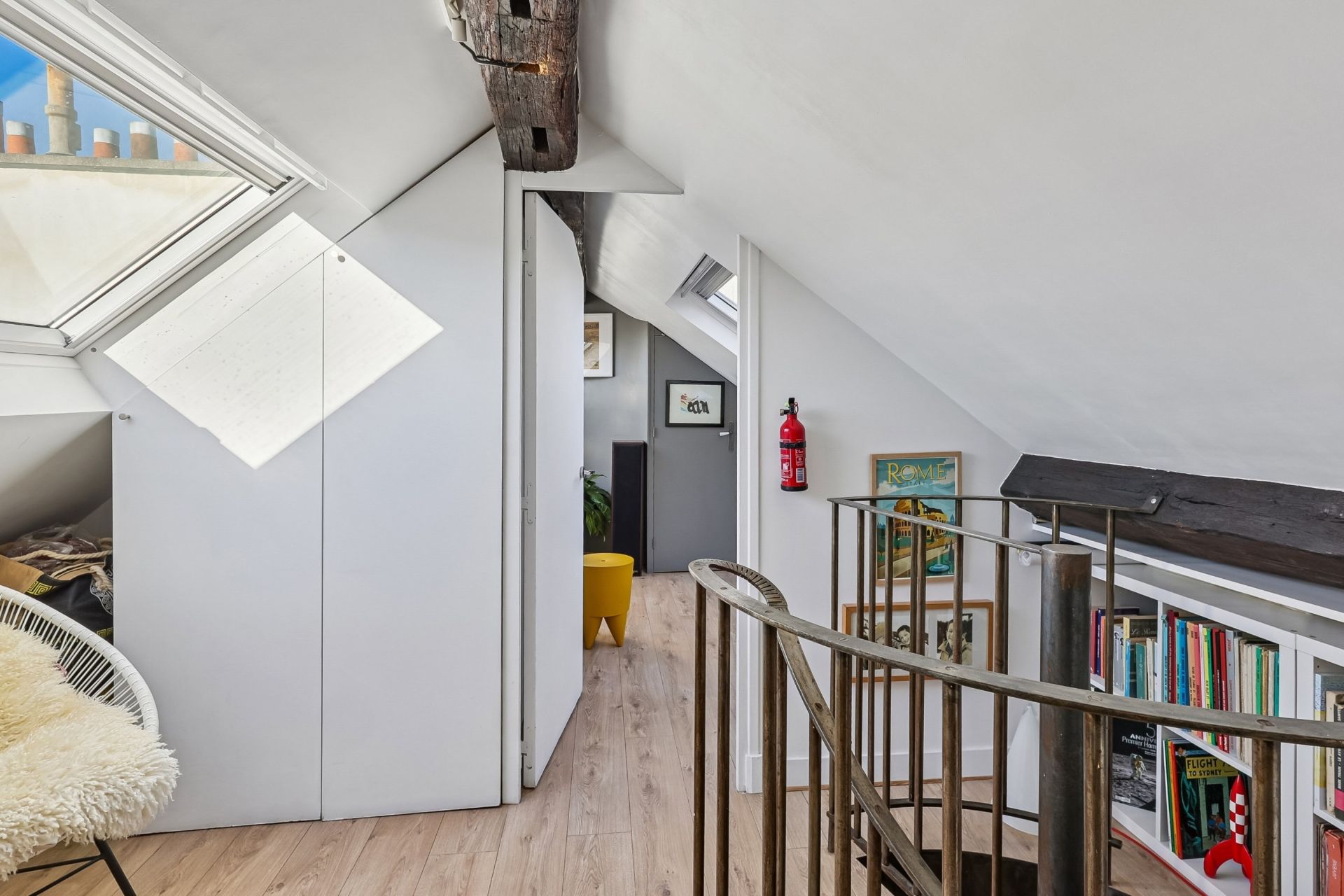apartment 4 Rooms for sale on PARIS (75004)