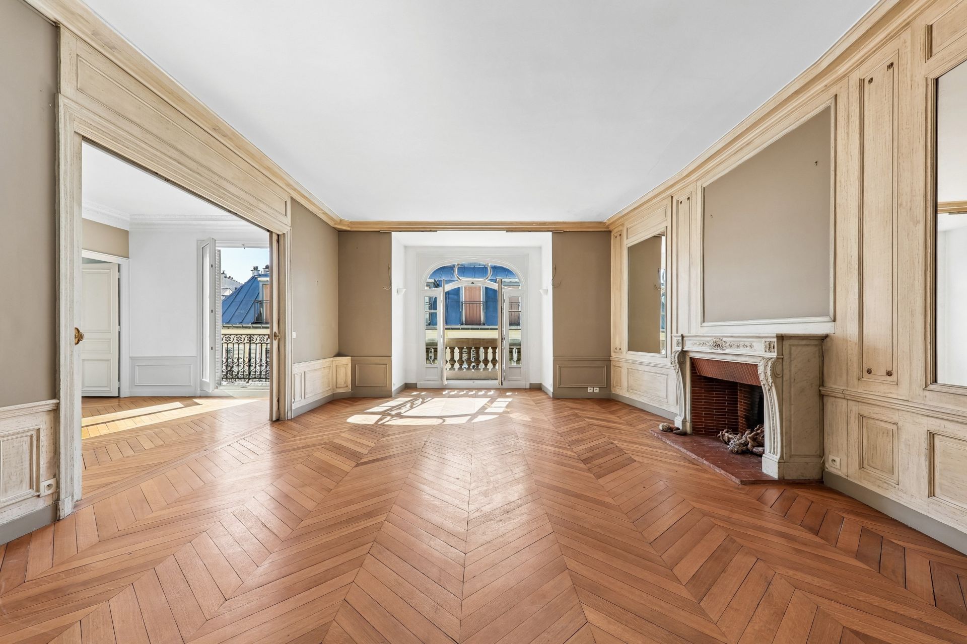 appartement 7 Pièces en vente sur PARIS (75009)