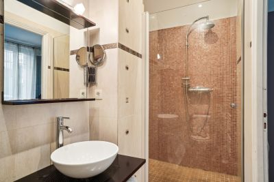 Sale Apartment Paris 9 2&nbsp;Rooms 30&nbsp;m²