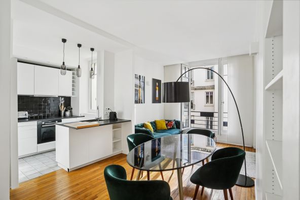 Rental Apartment Paris 7 3&nbsp;Rooms 73.04&nbsp;m²