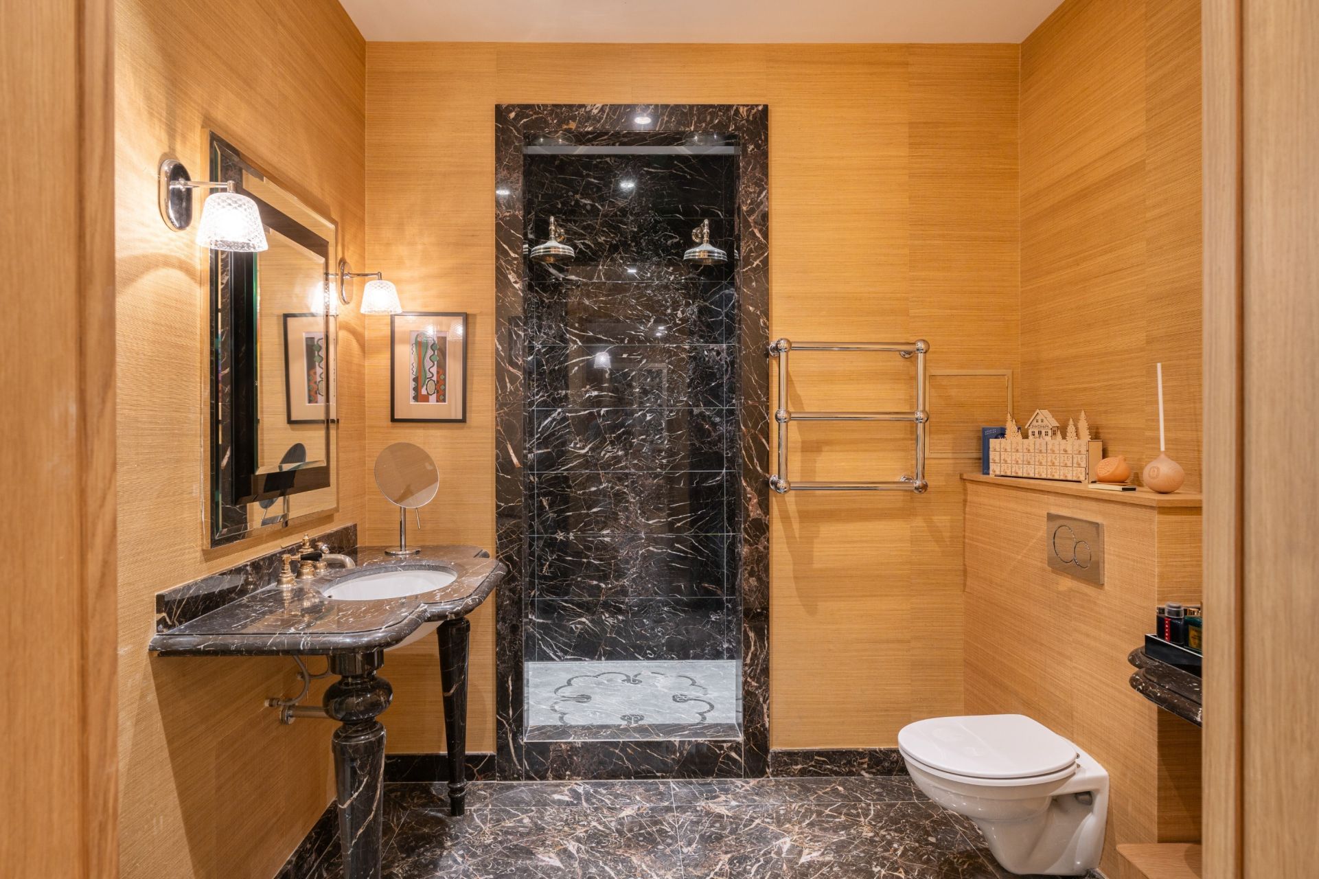apartment 5 Rooms for sale on PARIS (75001)