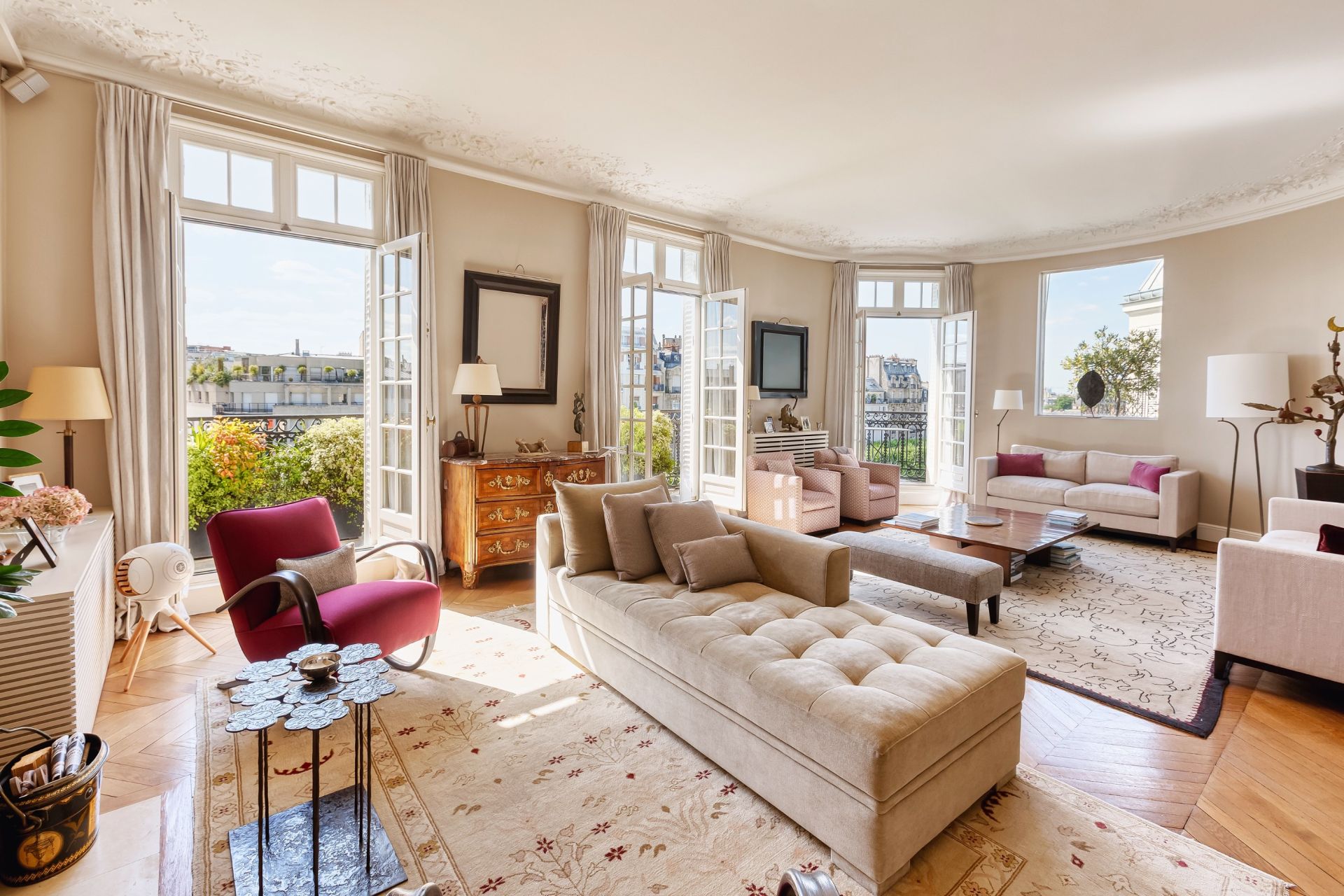 appartement 7 Pièces en vente sur PARIS (75007)