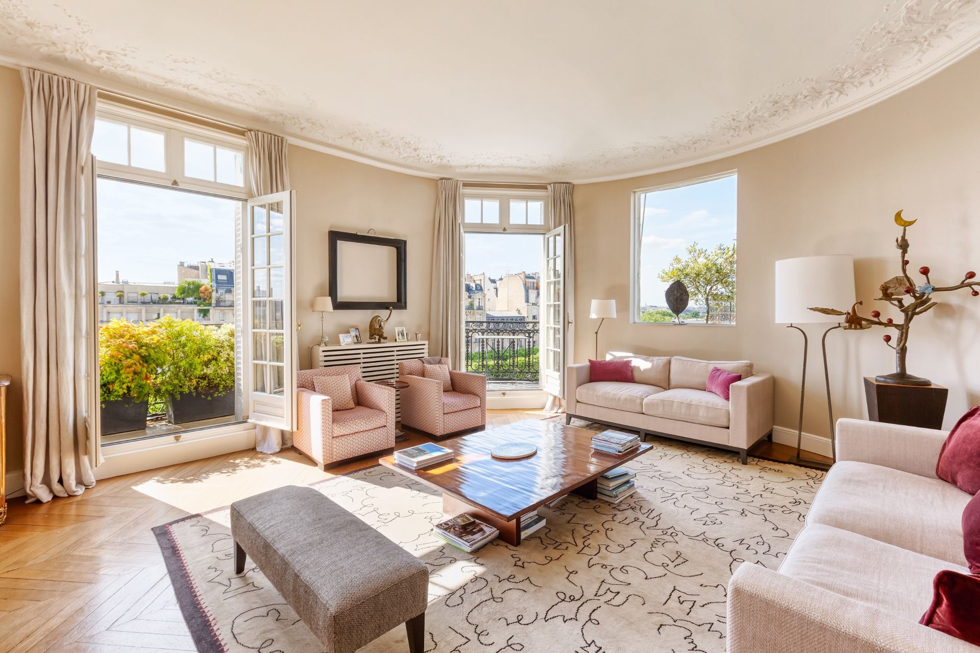 appartement 7 Pièces en vente sur PARIS (75007)