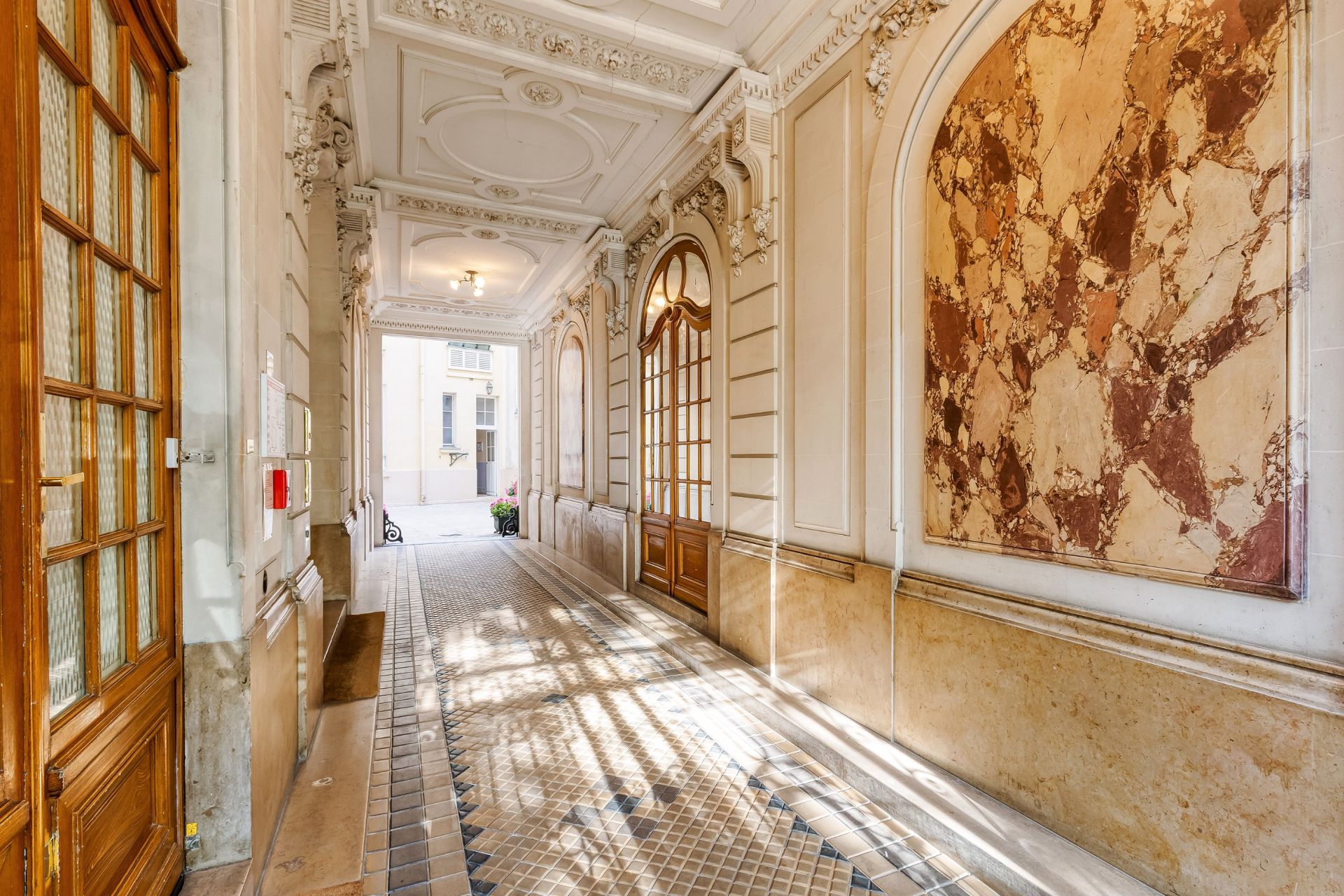 appartement 7 Pièces en vente sur PARIS (75007)