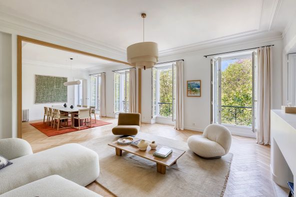 Vente Appartement Paris 7 4&nbsp;Pièces 159&nbsp;m²