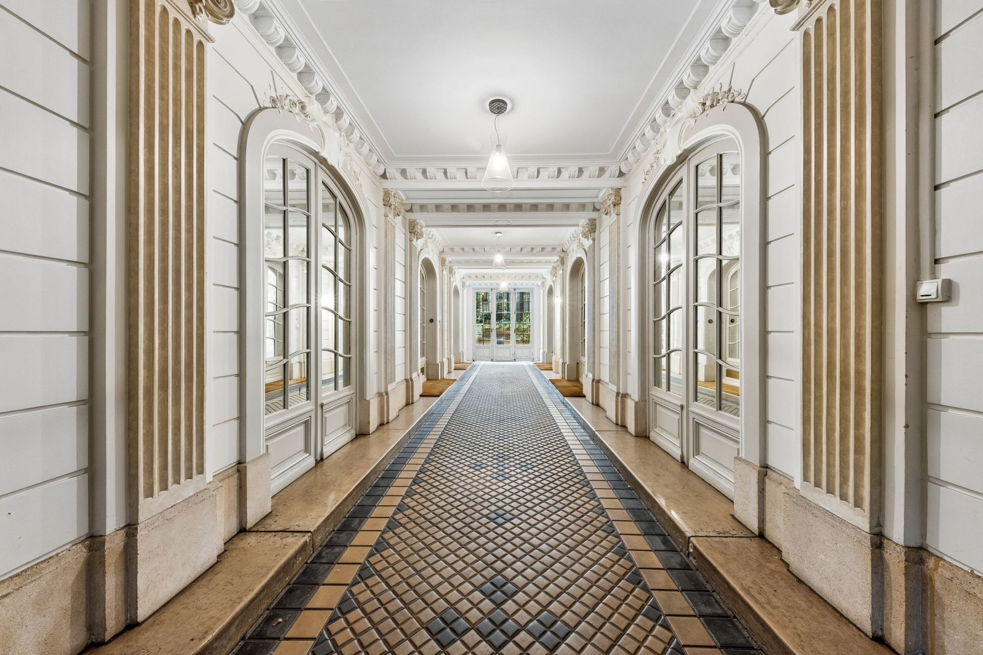 appartement 8 Pièces en vente sur PARIS (75009)