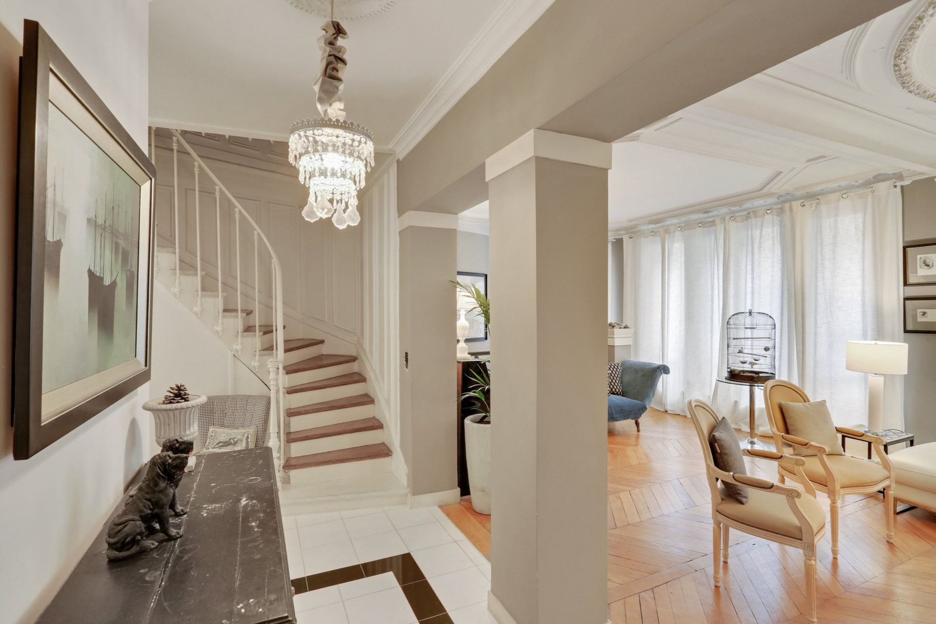 appartement 7 Pièces en location sur PARIS (75116)