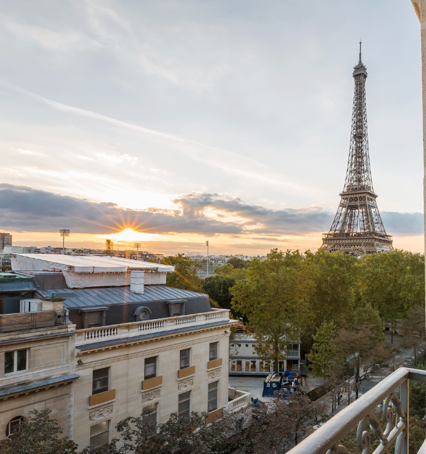 apartment 5 Rooms for sale on PARIS (75007)