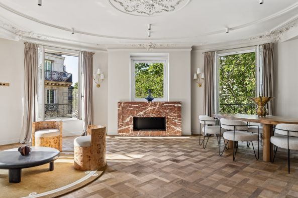 Vente Appartement Paris 7 4&nbsp;Pièces 125&nbsp;m²