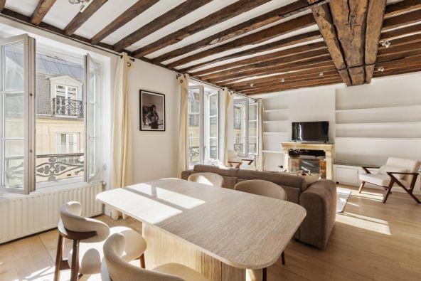 Vente Appartement Paris 7 2&nbsp;Pièces 62.7&nbsp;m²