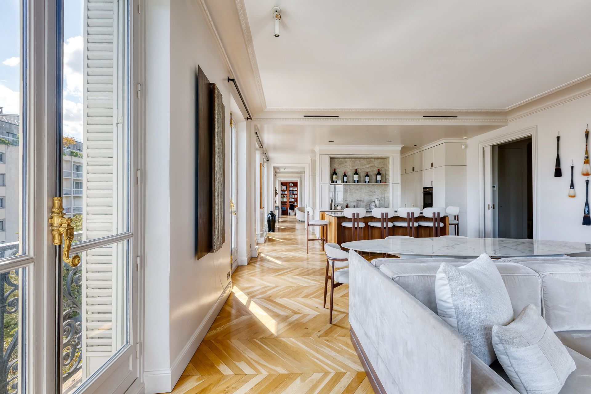 appartement 7 Pièces en location sur PARIS (75008)