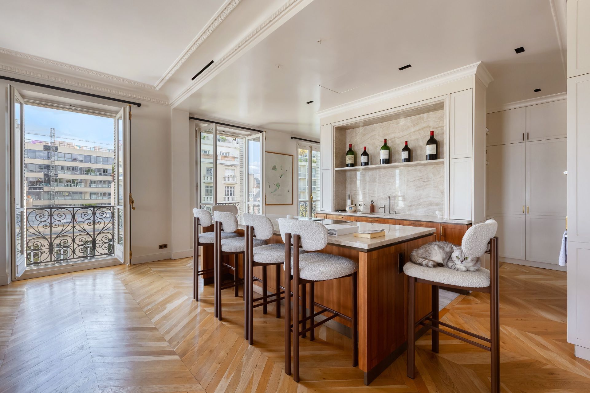 appartement 7 Pièces en location sur PARIS (75008)