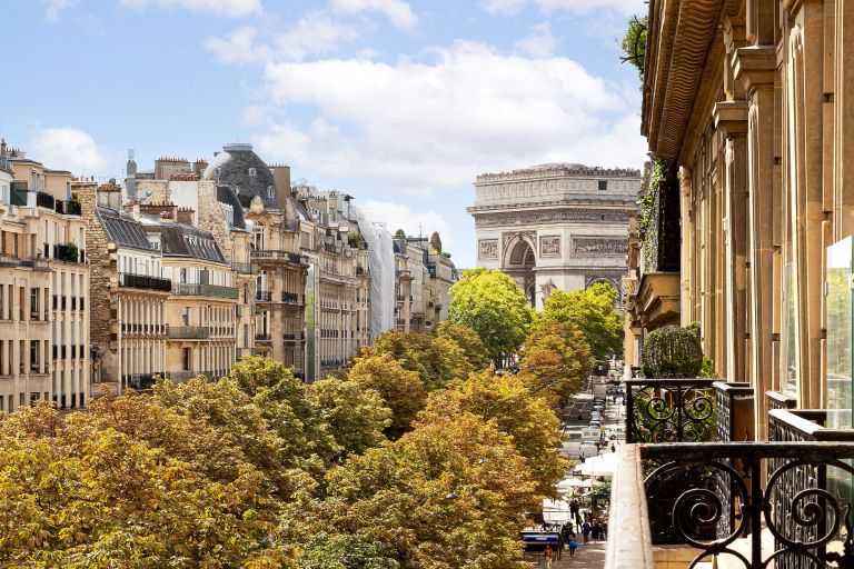 appartement 7 Pièces en location sur PARIS (75008)