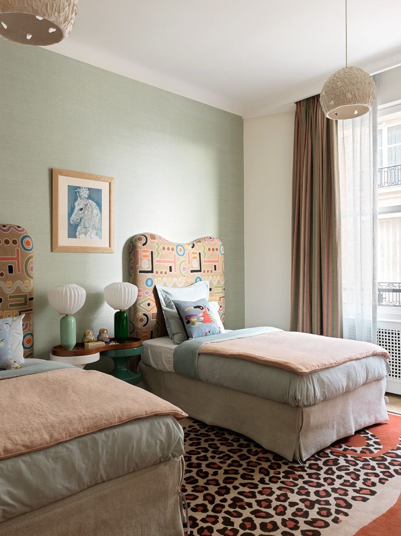 apartment 5 Rooms for sale on PARIS (75016)