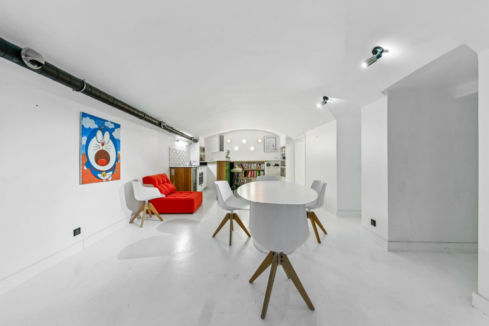 townhouse 8 Rooms for sale on PARIS (75016)