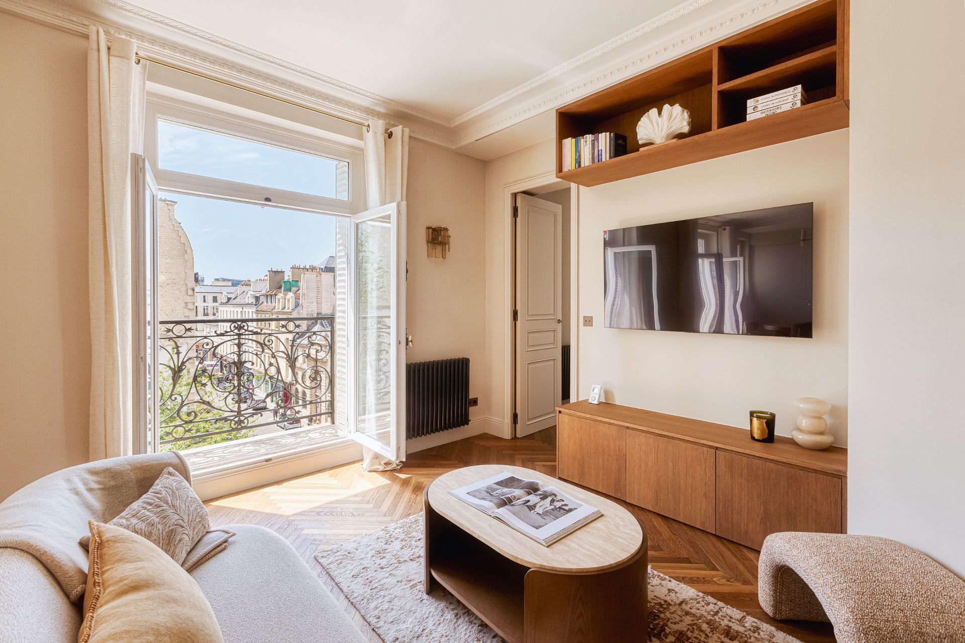 apartment 2 Rooms for sale on PARIS (75007)