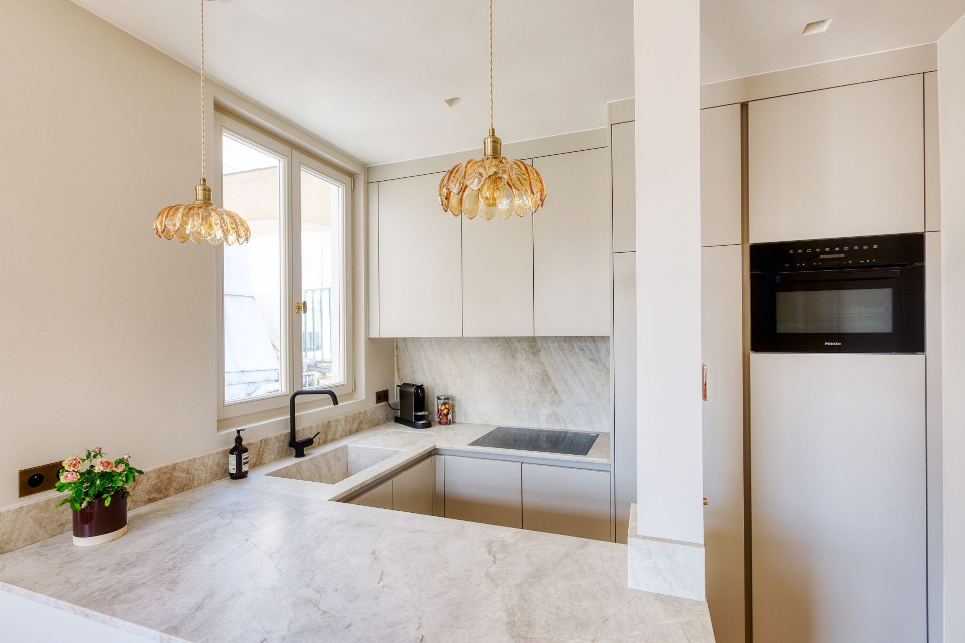 apartment 2 Rooms for sale on PARIS (75007)