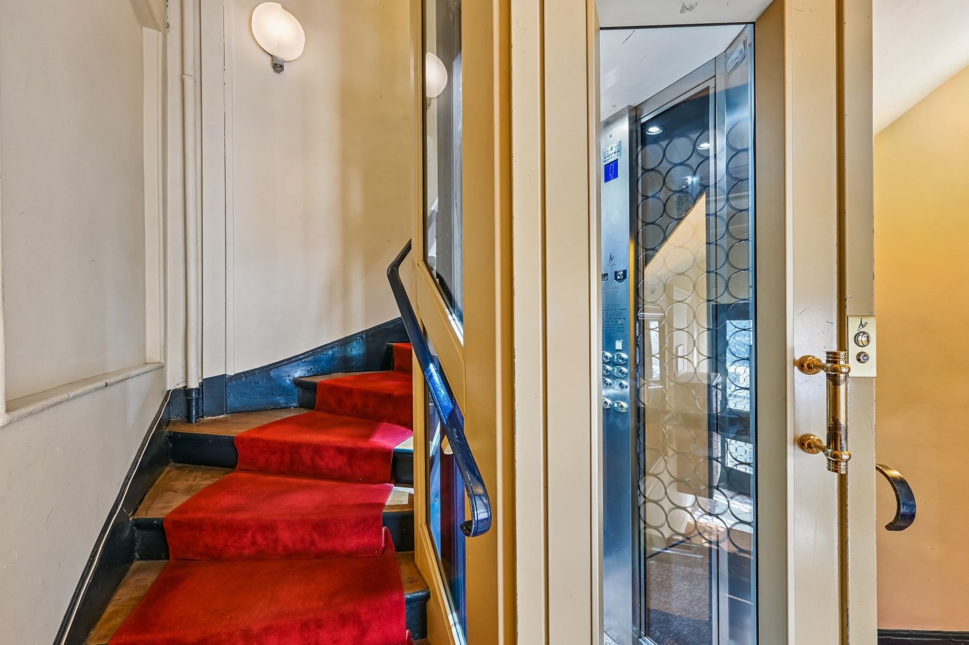 apartment 3 Rooms for sale on PARIS (75006)