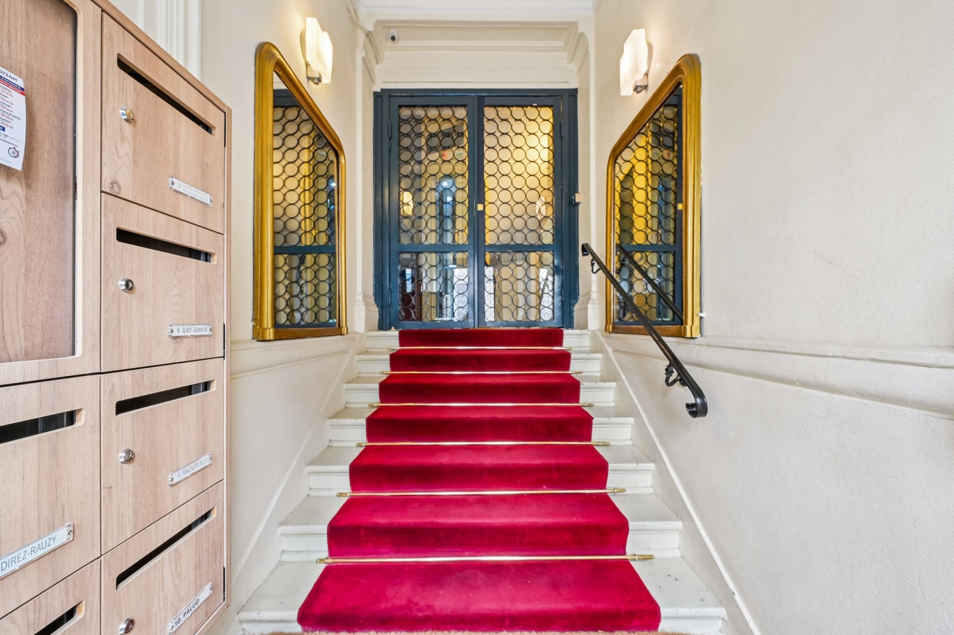 apartment 3 Rooms for sale on PARIS (75006)