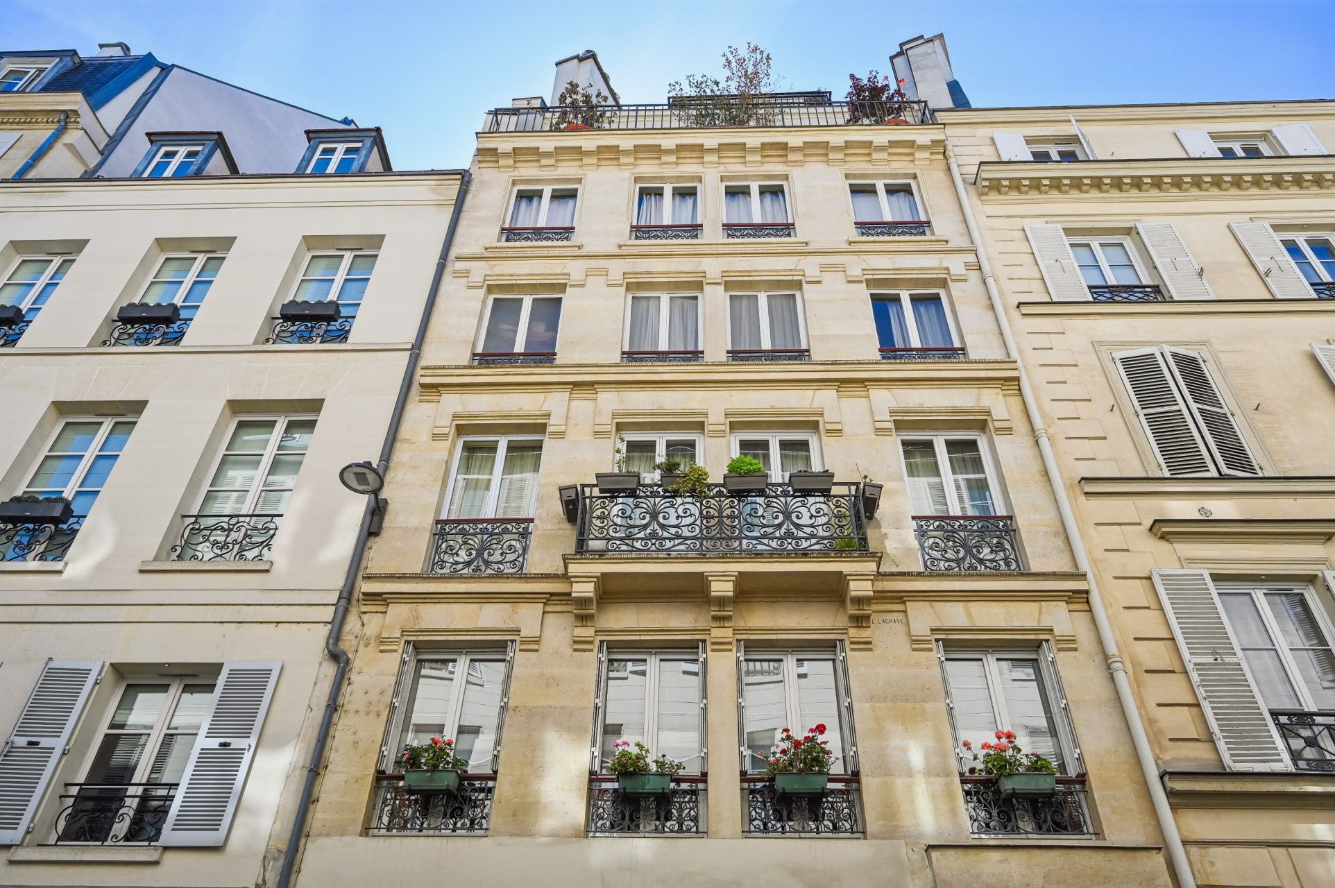apartment 3 Rooms for sale on PARIS (75006)