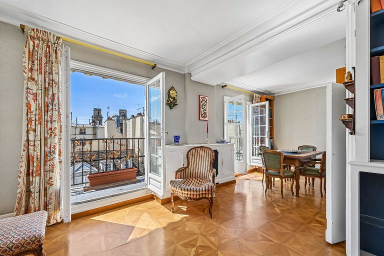 apartment 3 Rooms for sale on PARIS (75006)