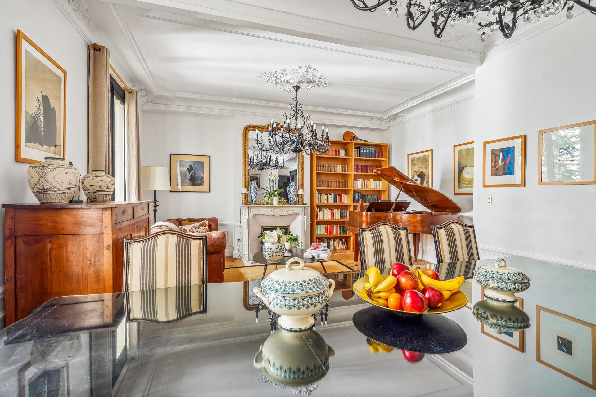apartment 5 Rooms for sale on PARIS (75006)