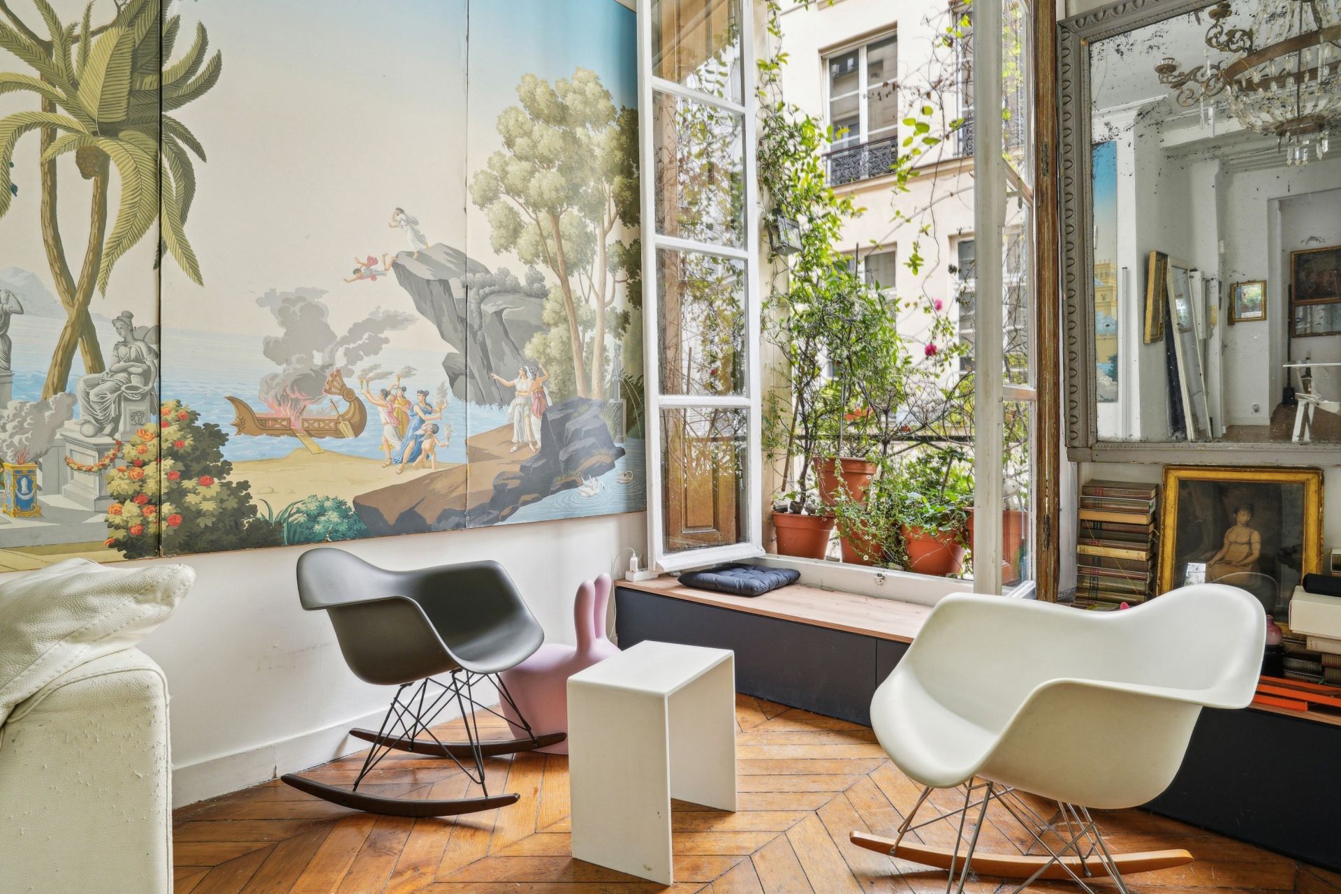 apartment 2 Rooms for sale on PARIS (75007)
