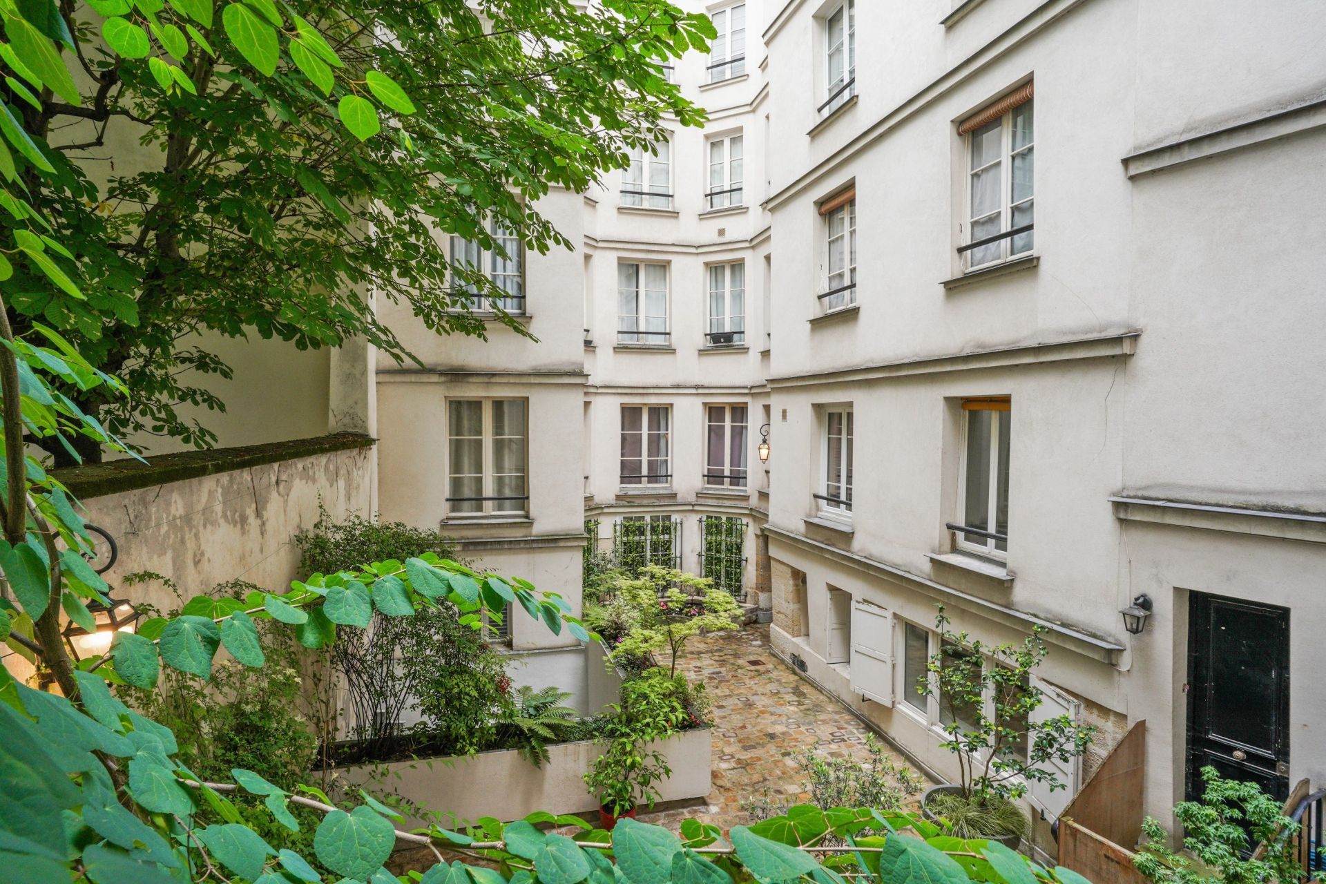 apartment 2 Rooms for sale on PARIS (75007)