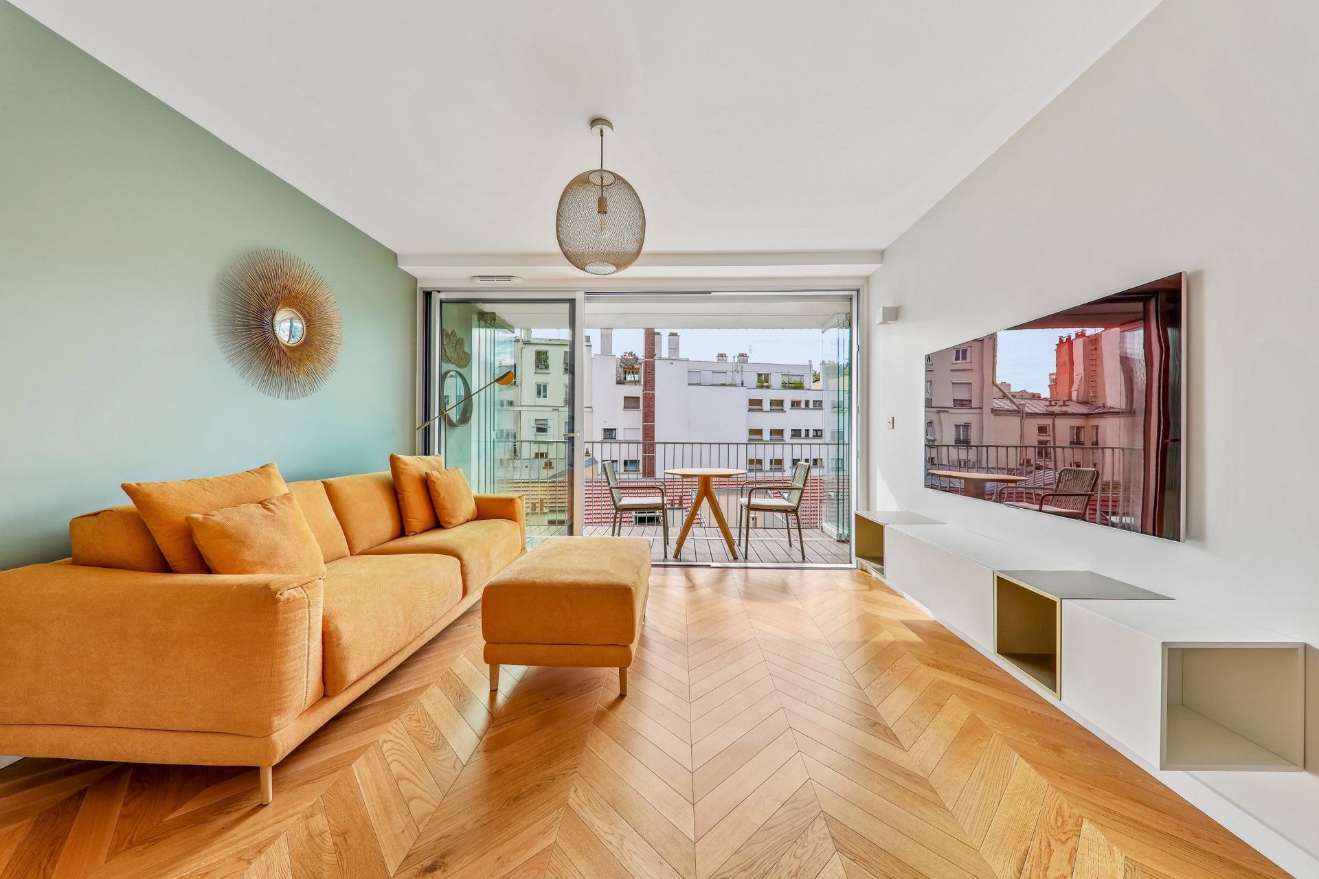 apartment 3 Rooms for sale on PARIS (75018)