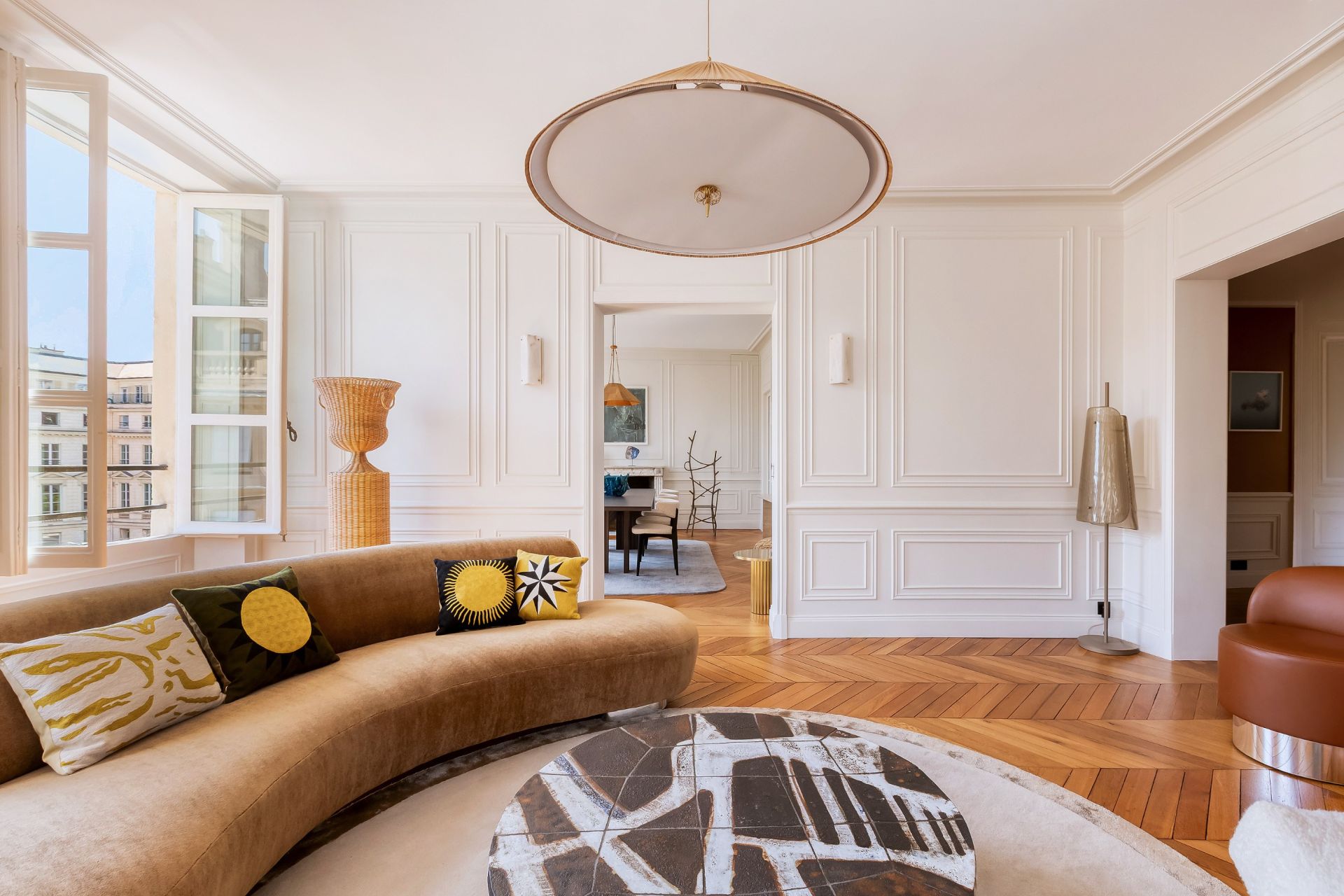 apartment 6 Rooms for sale on PARIS (75007)