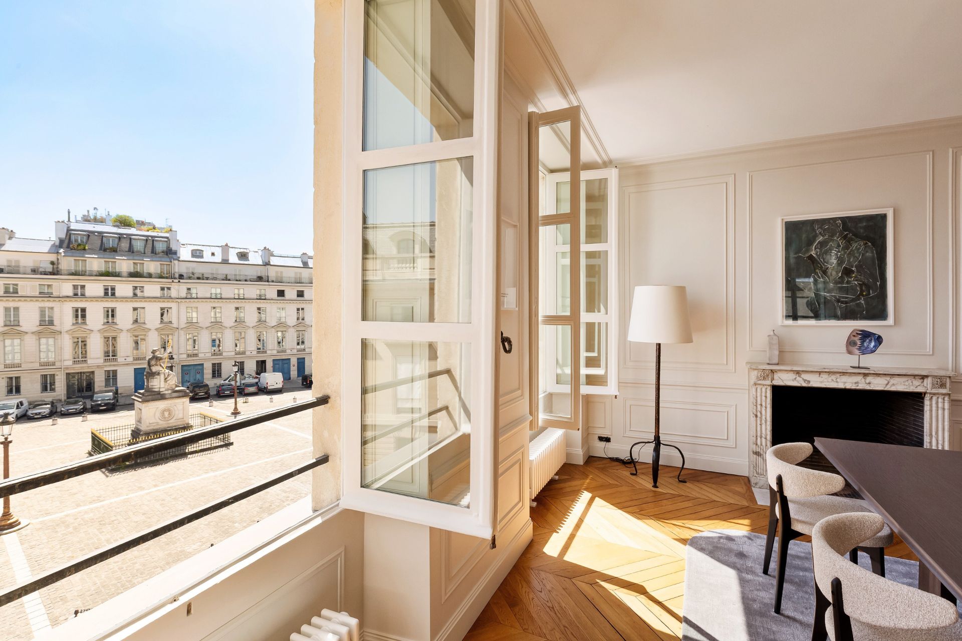 apartment 6 Rooms for sale on PARIS (75007)