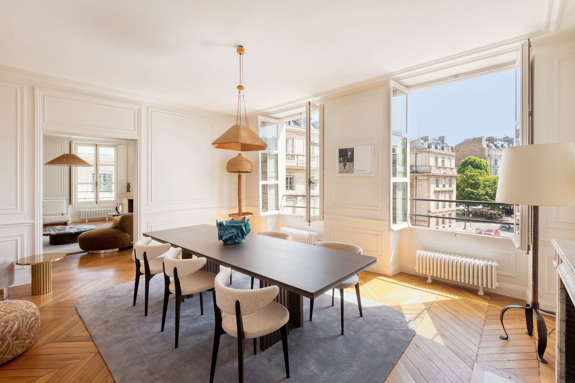 apartment 6 Rooms for sale on PARIS (75007)