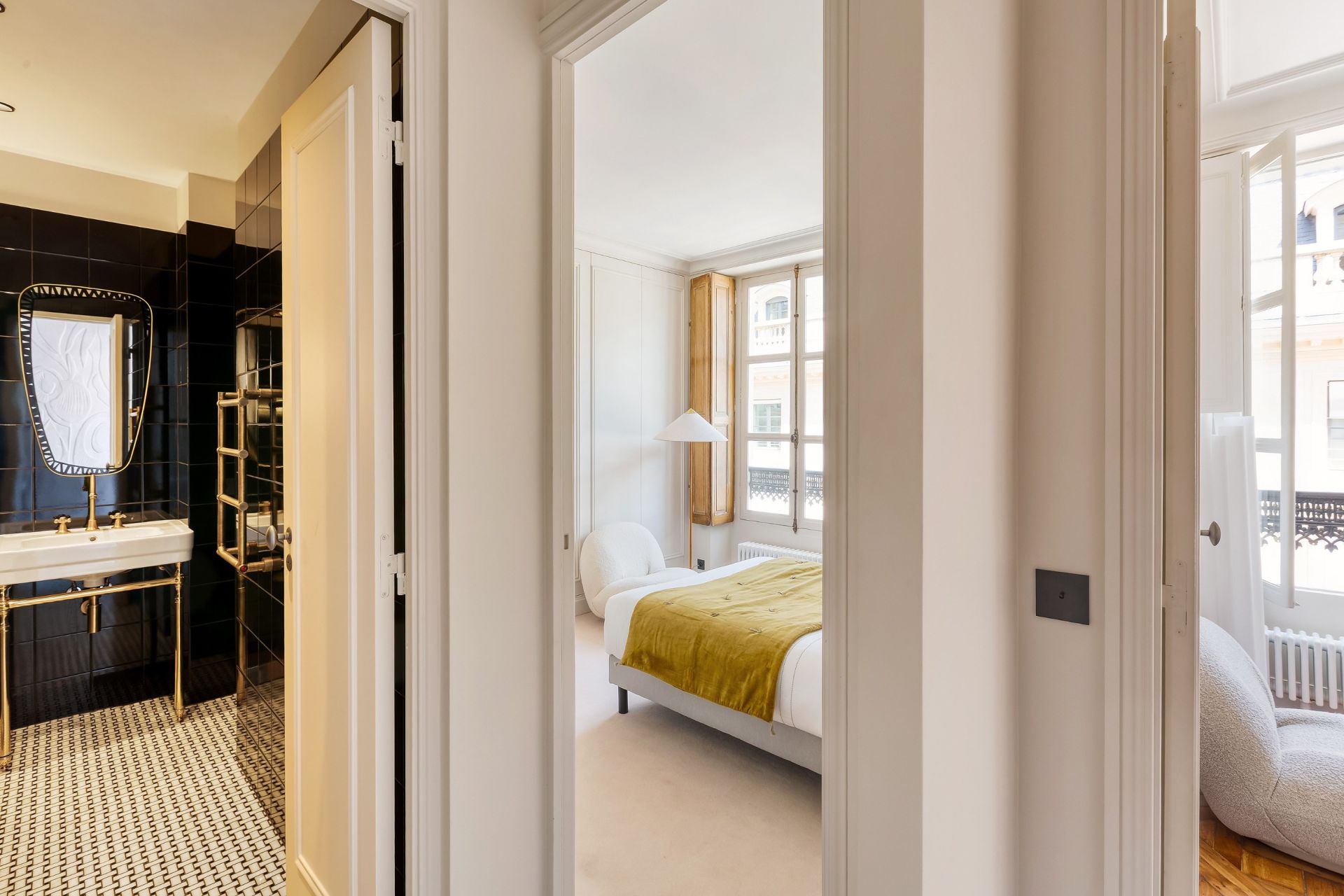 apartment 6 Rooms for sale on PARIS (75007)