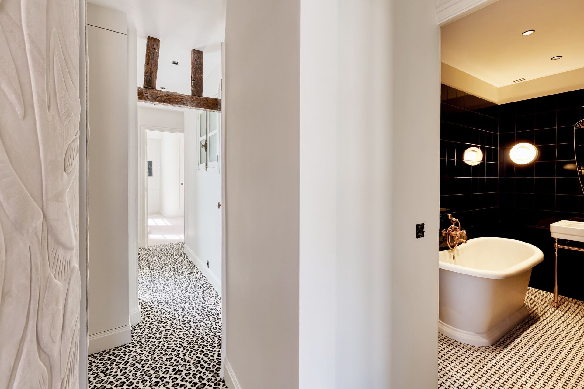 apartment 6 Rooms for sale on PARIS (75007)
