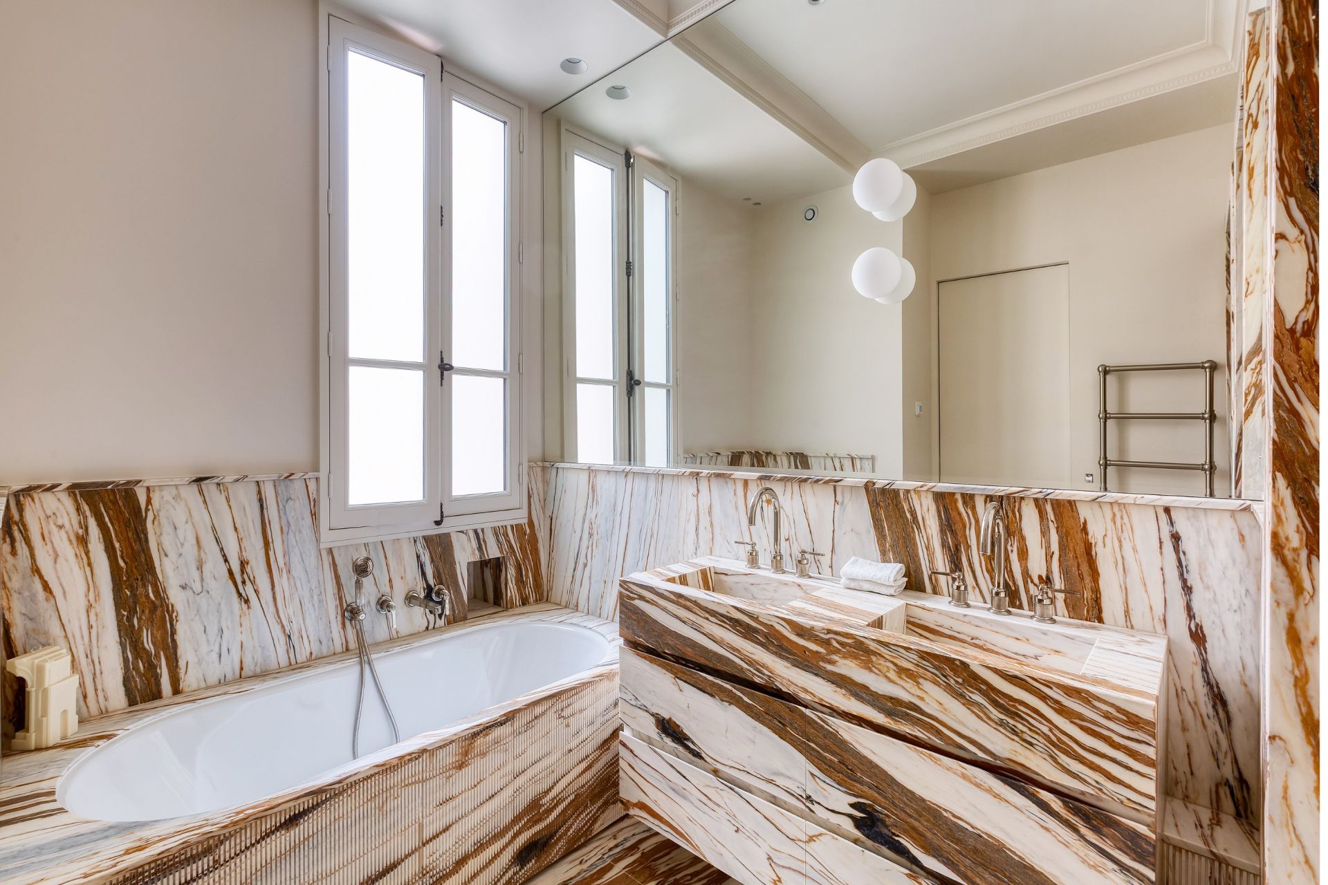 appartement 6 Pièces en vente sur PARIS (75007)