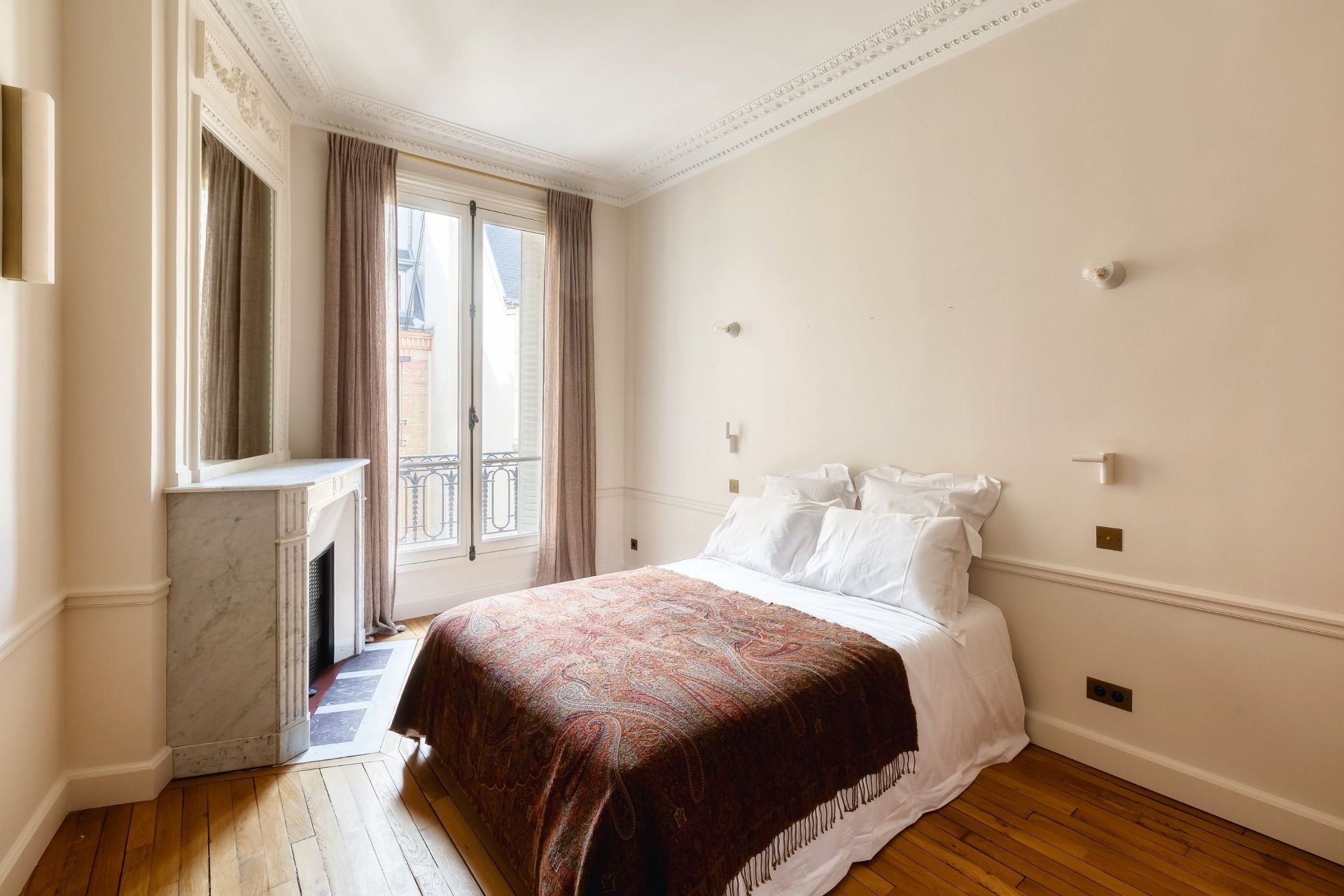 appartement 6 Pièces en vente sur PARIS (75007)