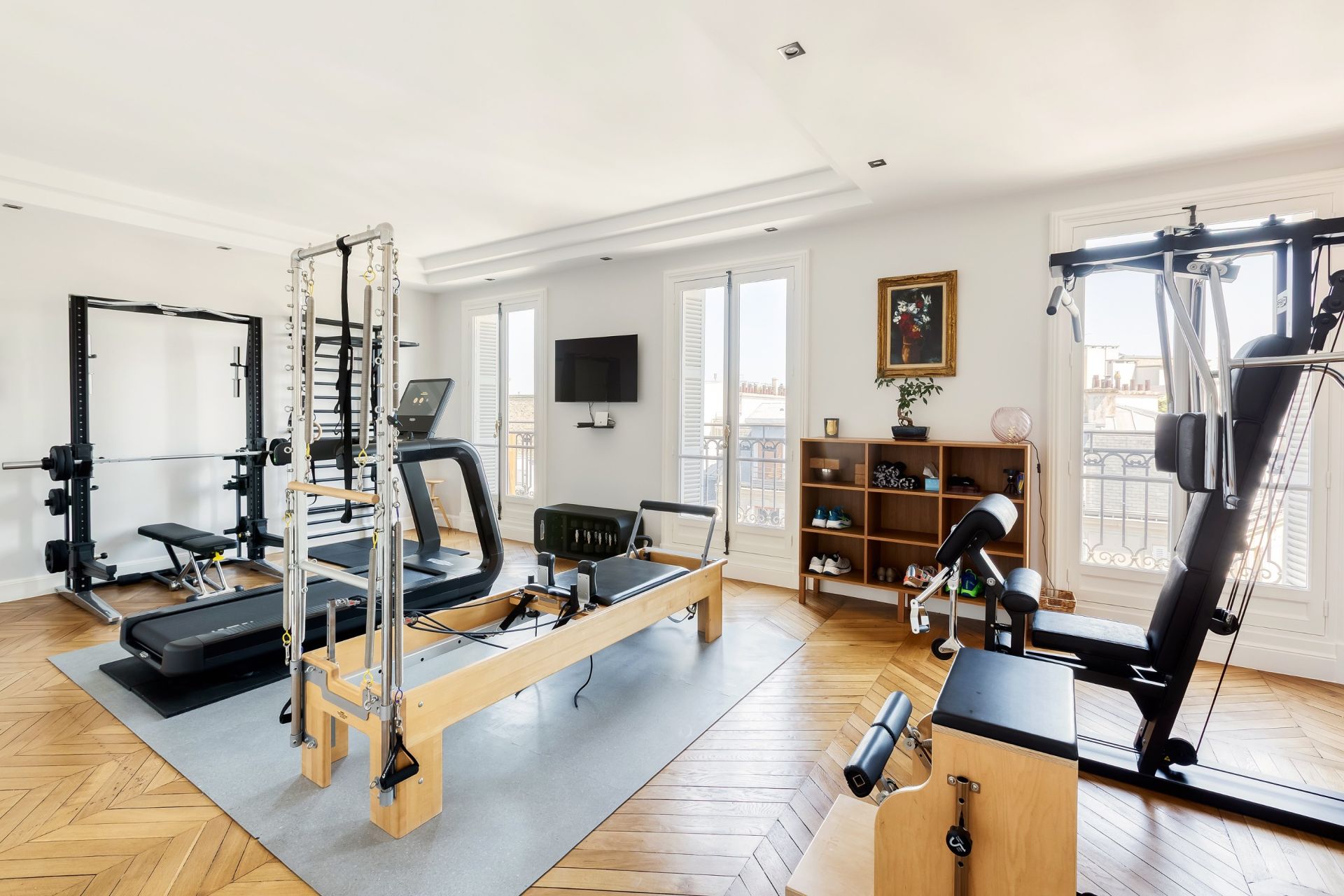 apartment 10 Rooms for sale on PARIS (75008)