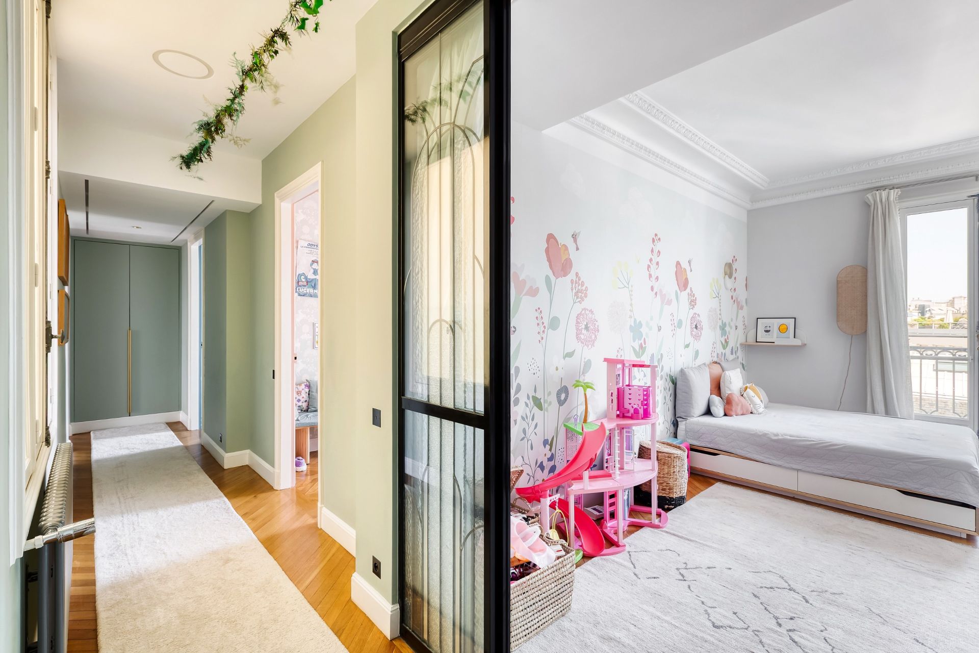 apartment 10 Rooms for sale on PARIS (75008)