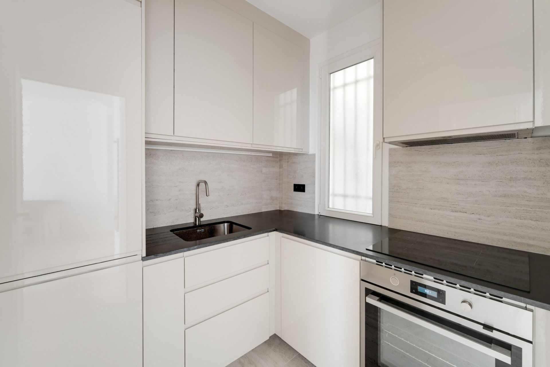 apartment 3 Rooms for sale on PARIS (75018)