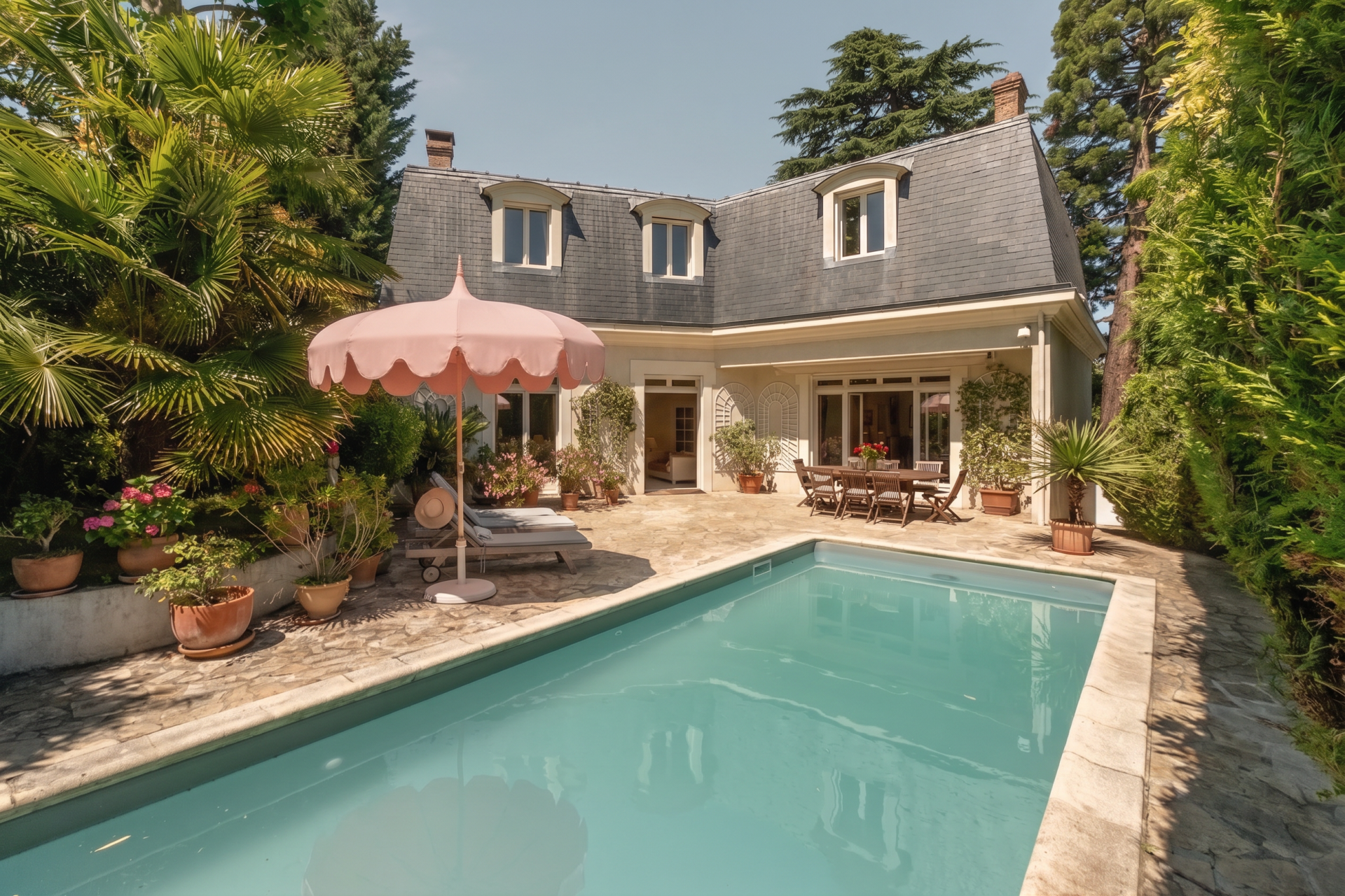maison contemporaine 10 Pièces en vente sur ST CLOUD (92210)