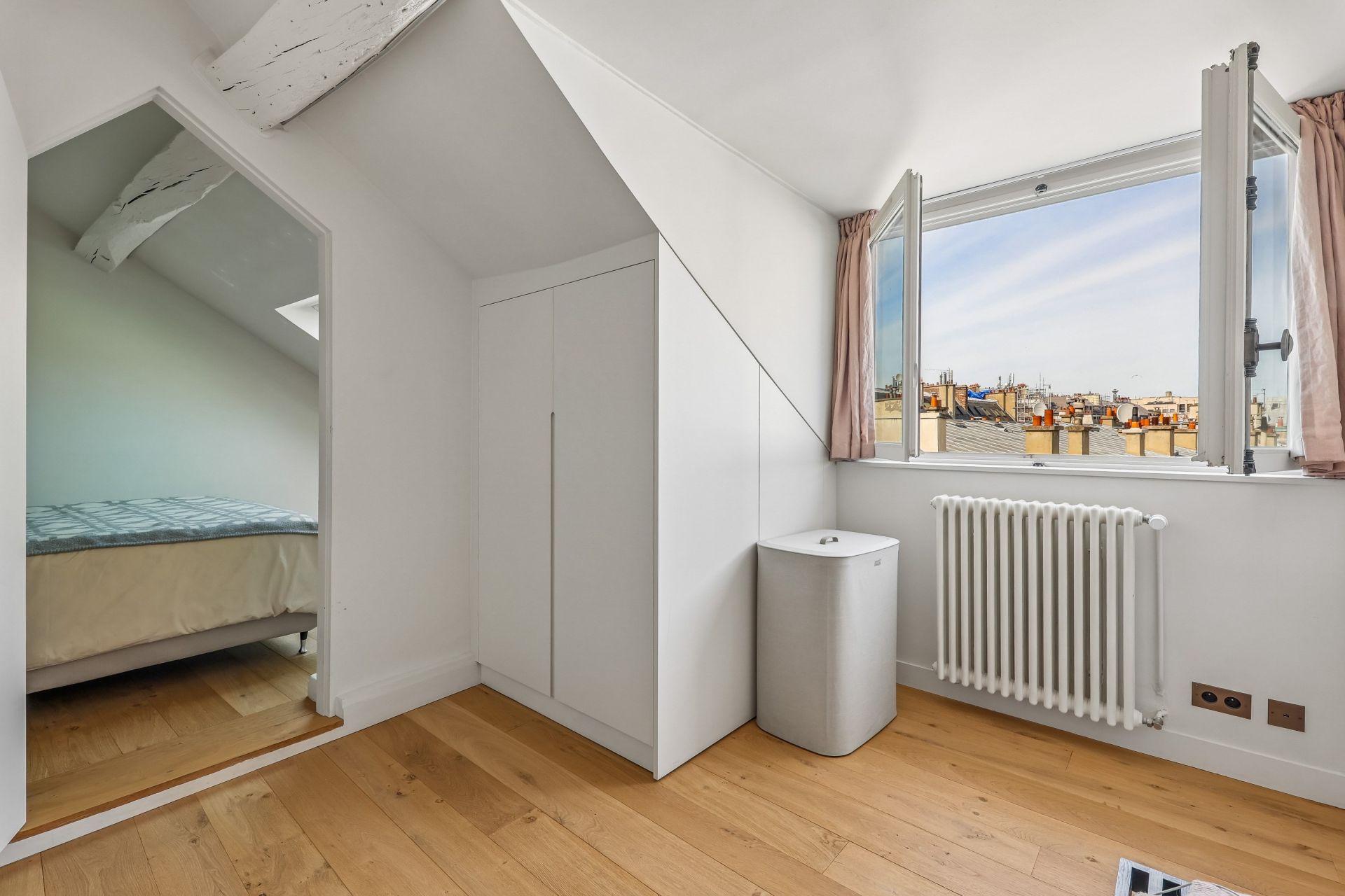 apartment 4 Rooms for sale on PARIS (75006)