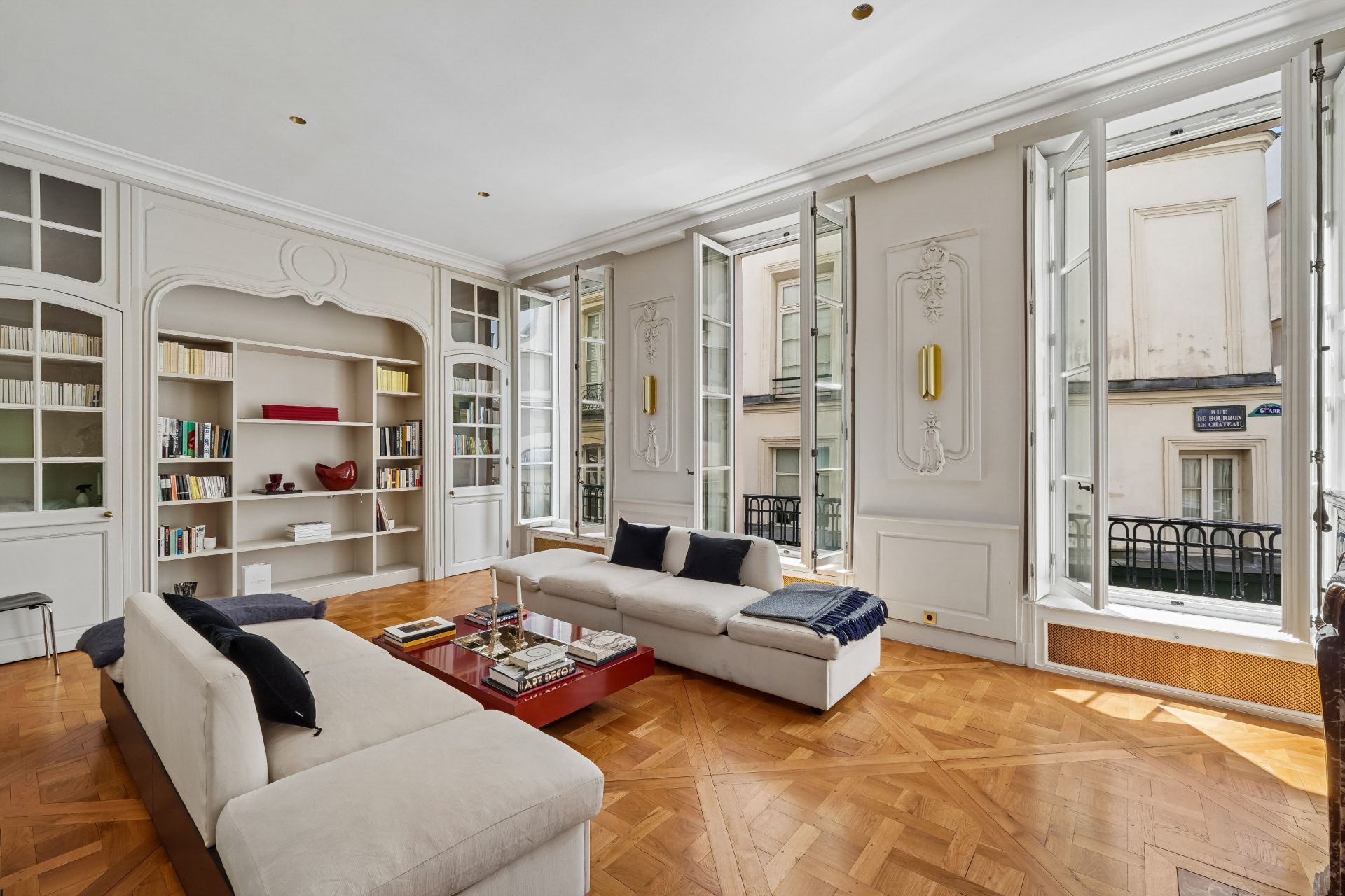apartment 5 Rooms for sale on PARIS (75006)