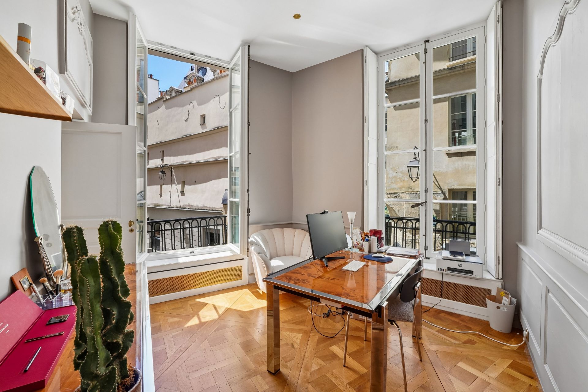 apartment 5 Rooms for sale on PARIS (75006)